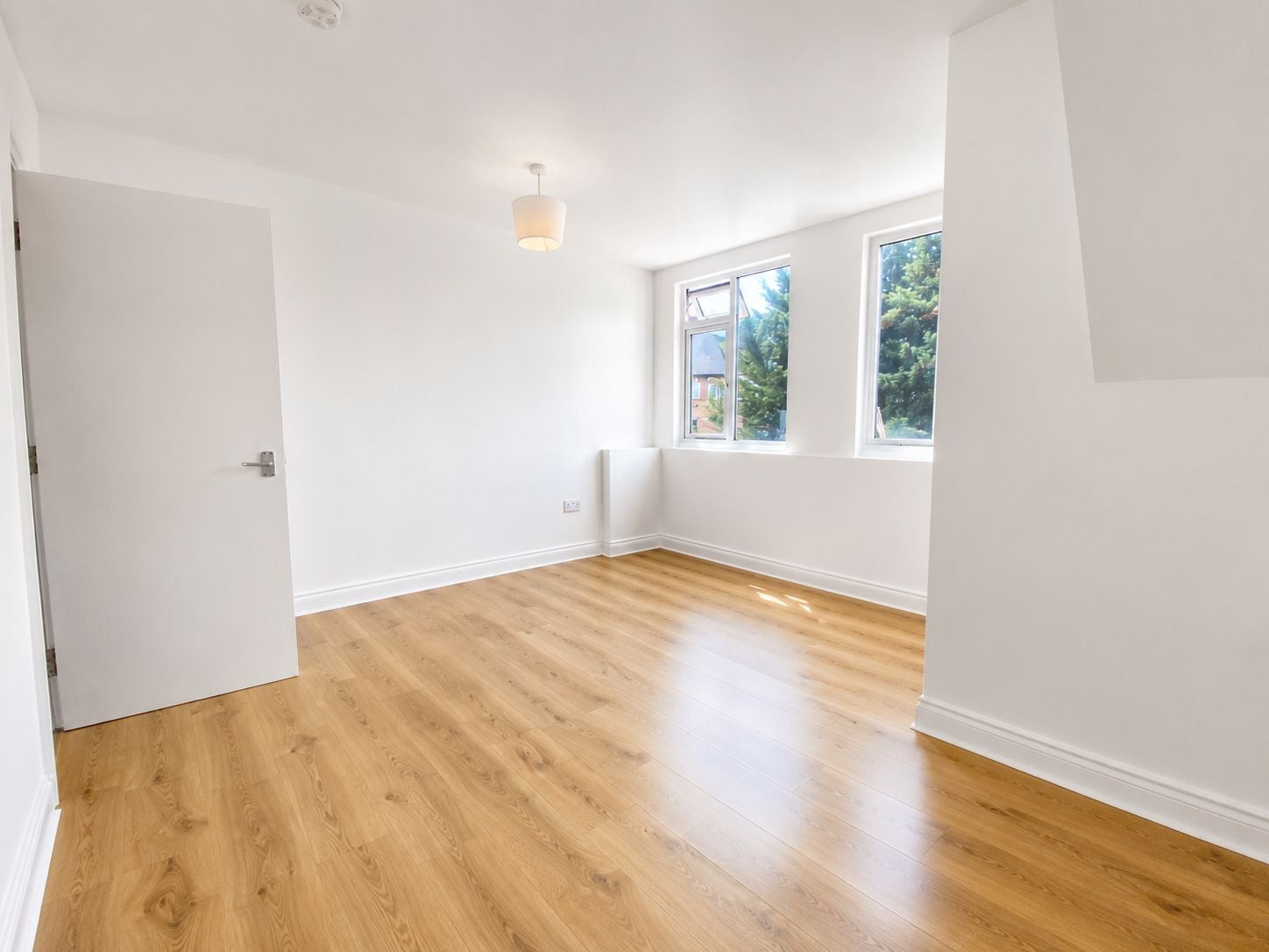 Flat Grove Road in Greater London
