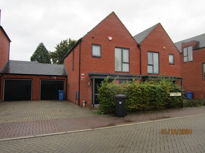 House Prince William Drive in Derby