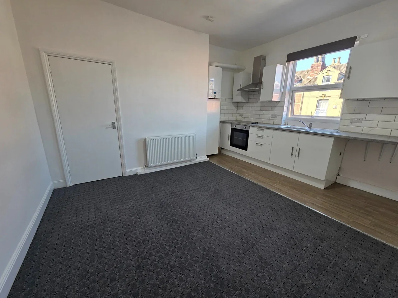 Flat Regent Street in Wakefield