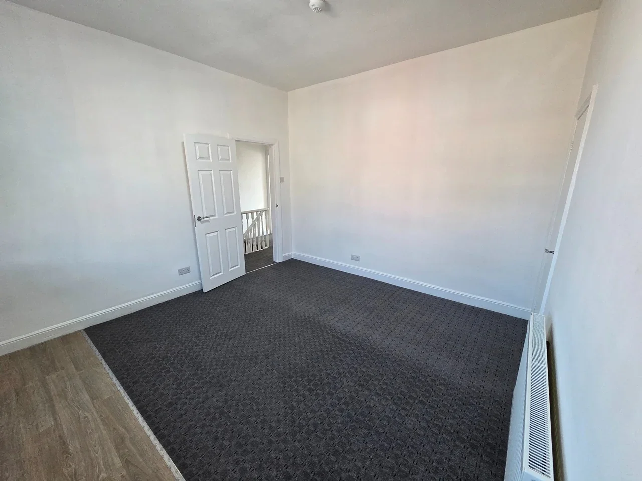 Flat Regent Street in Wakefield