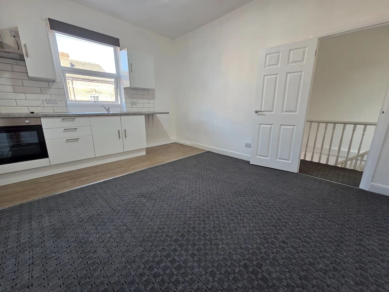 Flat Regent Street in Wakefield