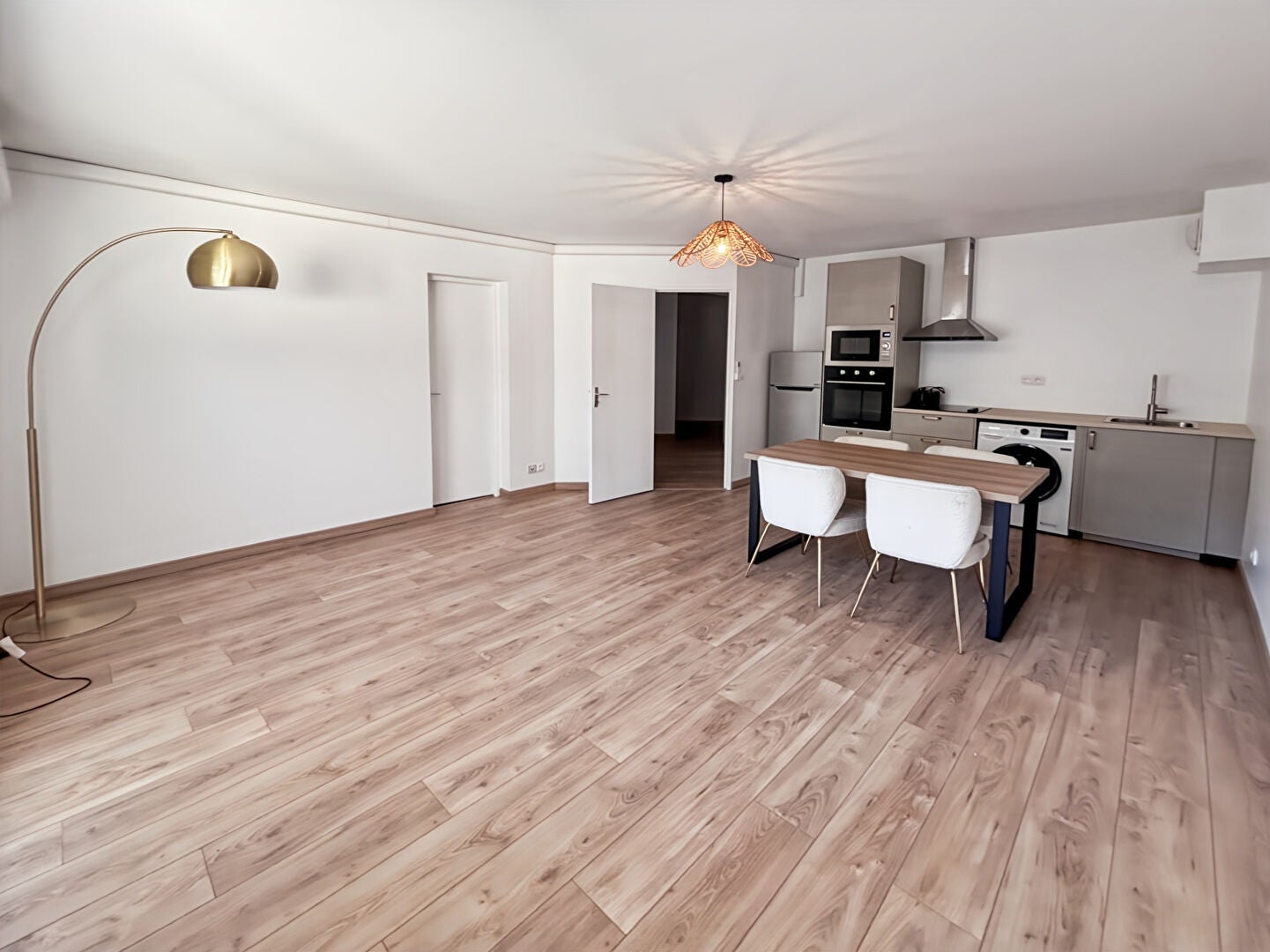 Flat Rue des Hautes Chatries in Mennecy