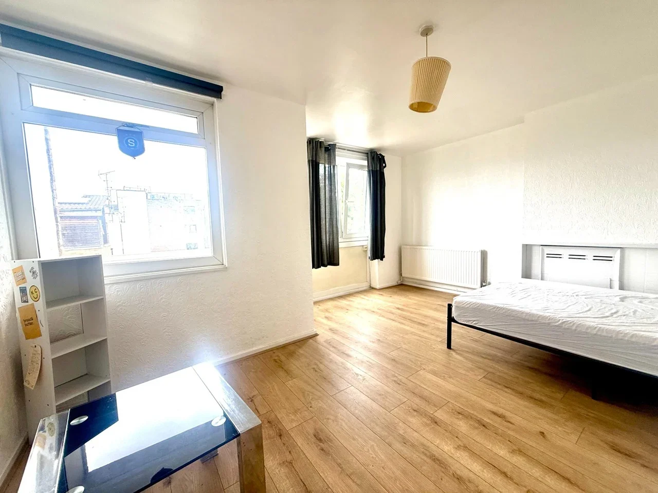 Flat Bancroft Road in Greater London