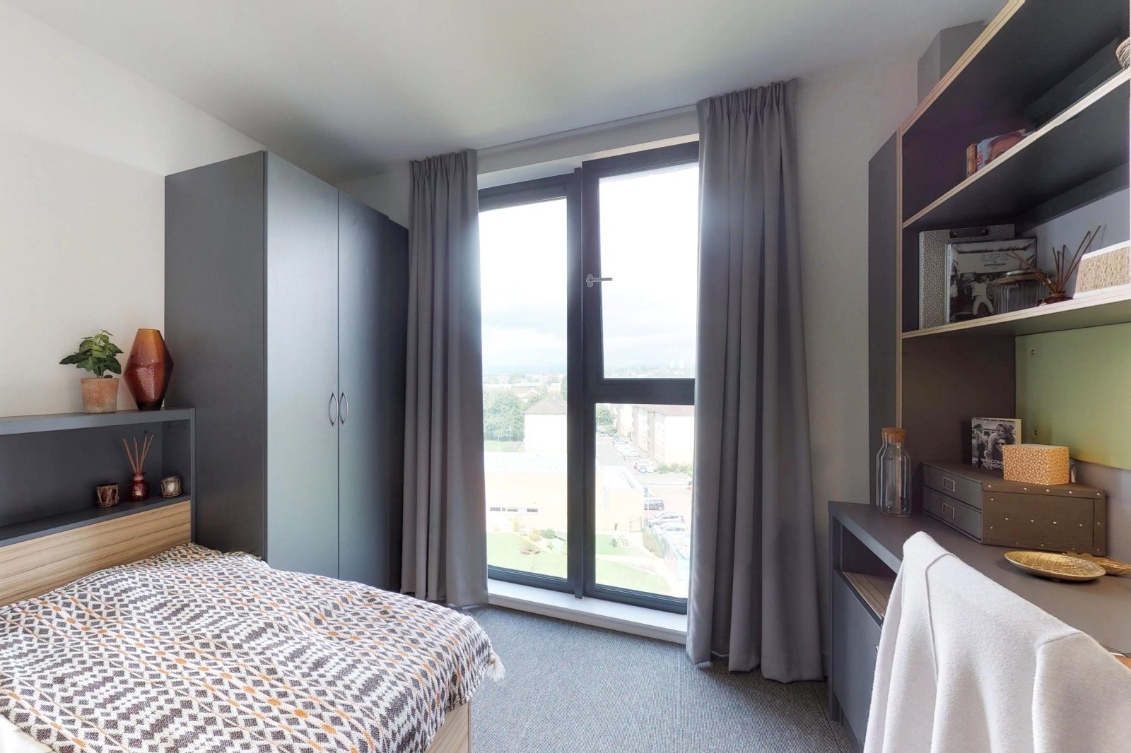 Room St James Road in Glasgow