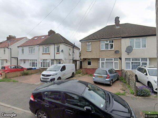 Room Hyde Way in Greater London