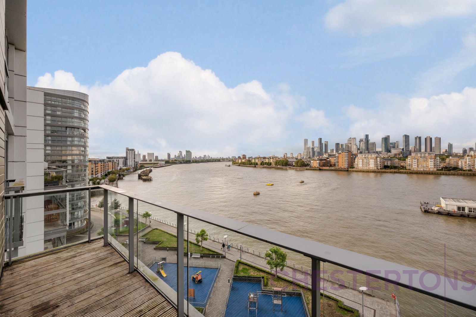 Flat Dowells Street in Greater London