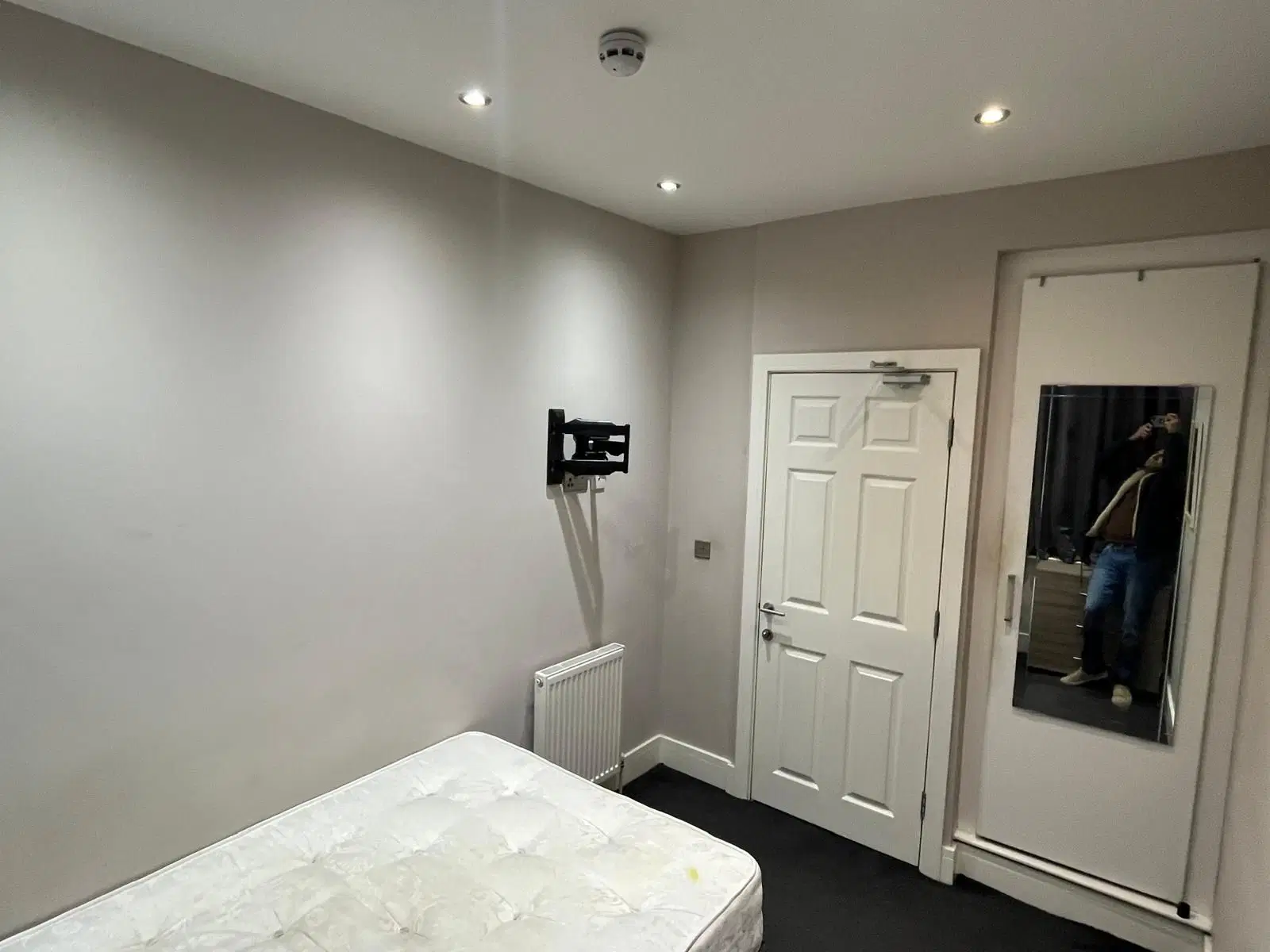 Room Rosemont Street in Leeds