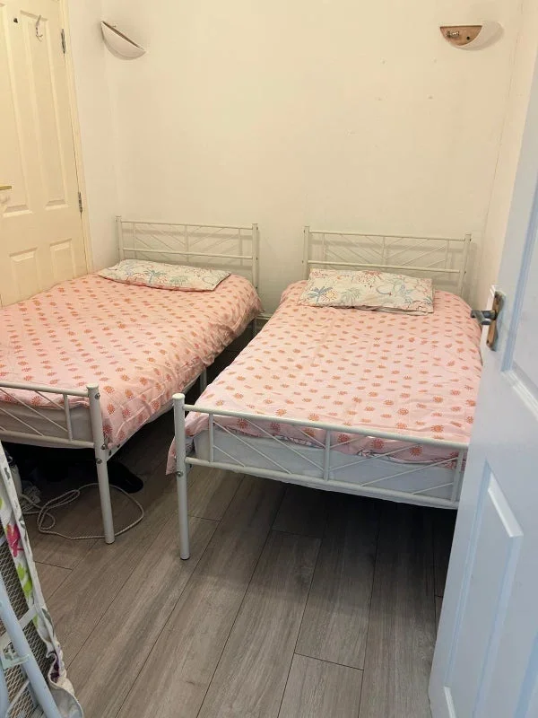 Room Cranbrook Road in Greater London