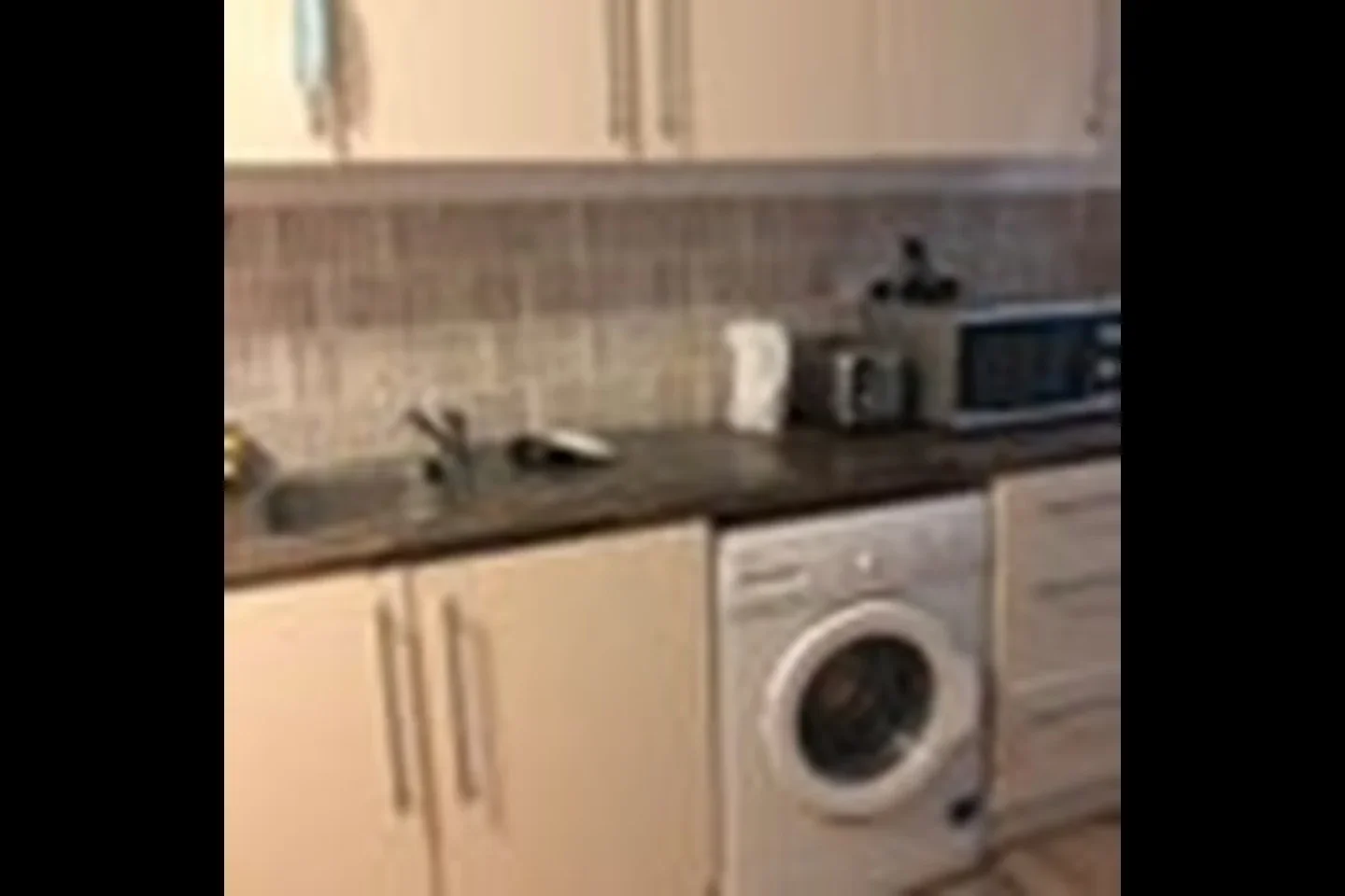 Room Cranbrook Road in Greater London