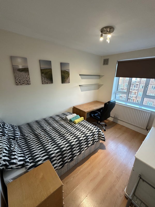 Flat Tyers Terrace in Greater London