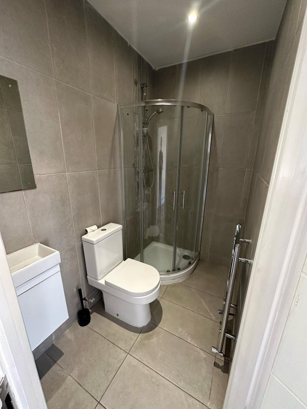 Room Bramford Road in Ipswich