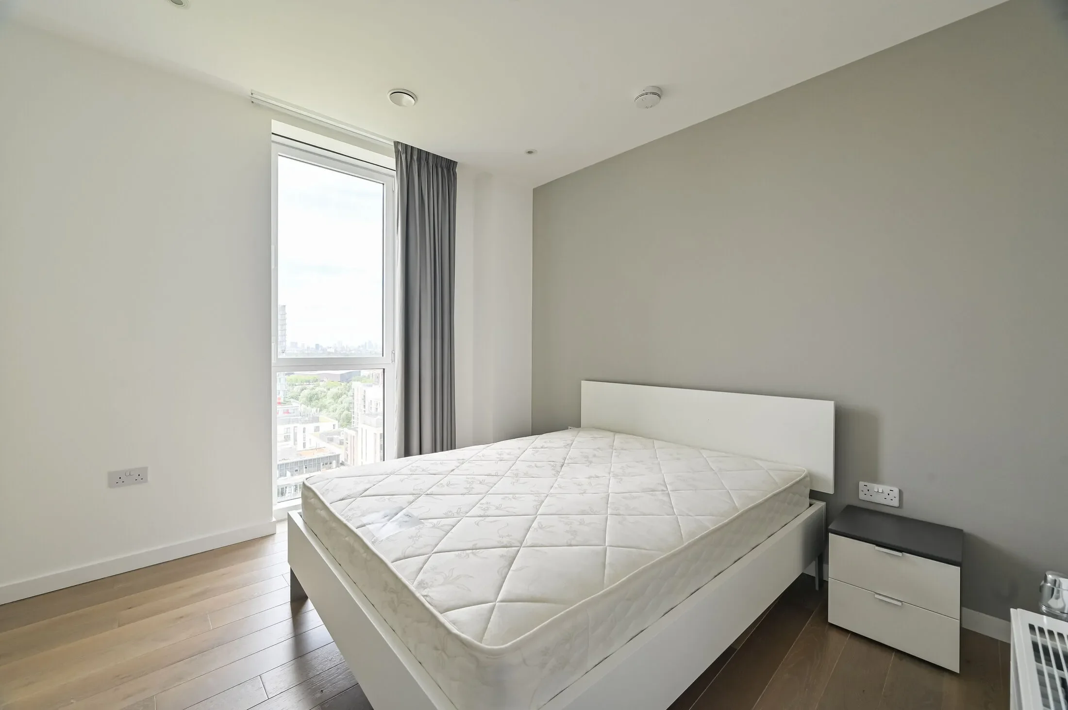 Flat Fortunes Walk in Greater London