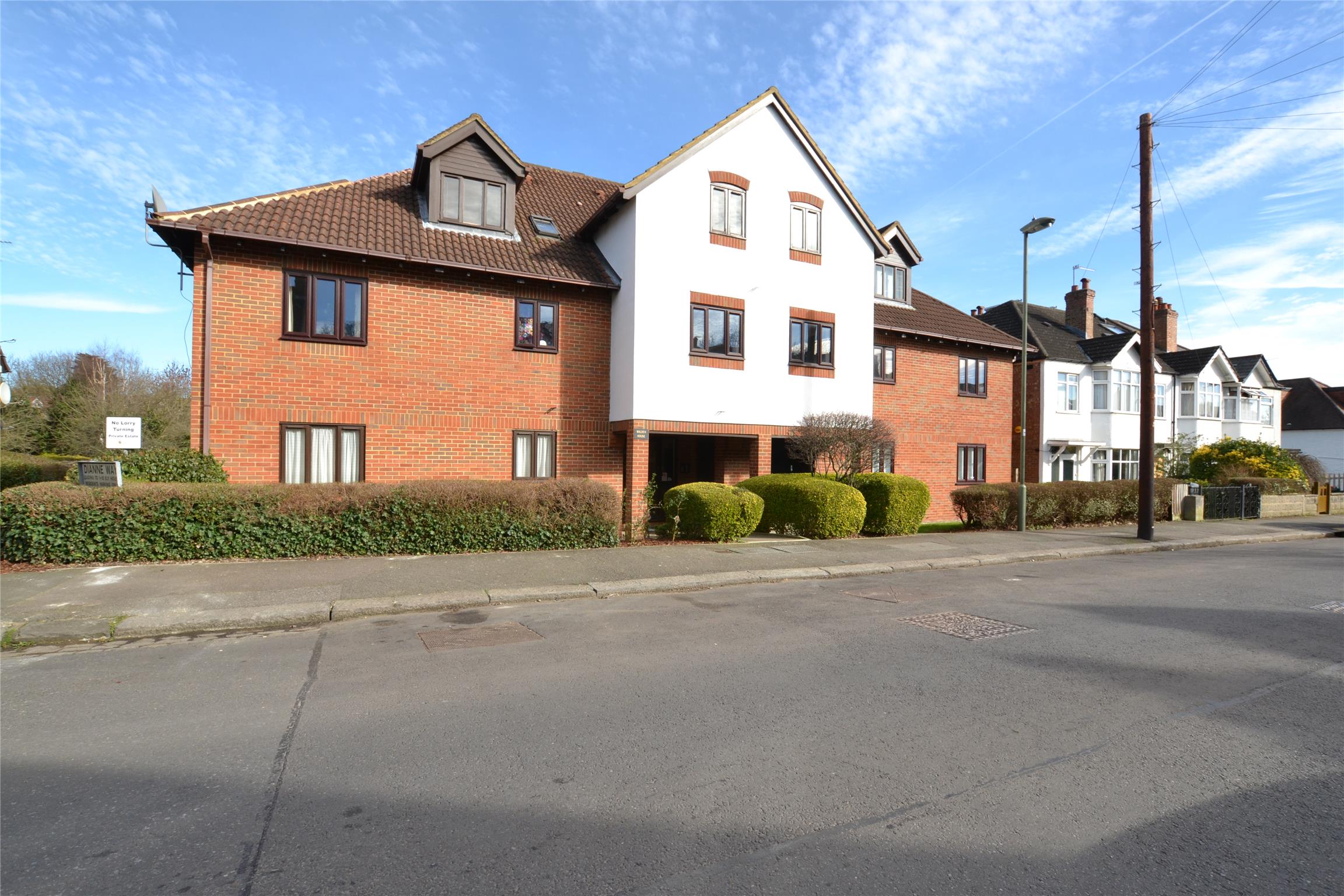 Flat St Wilfrid's Road in Greater London