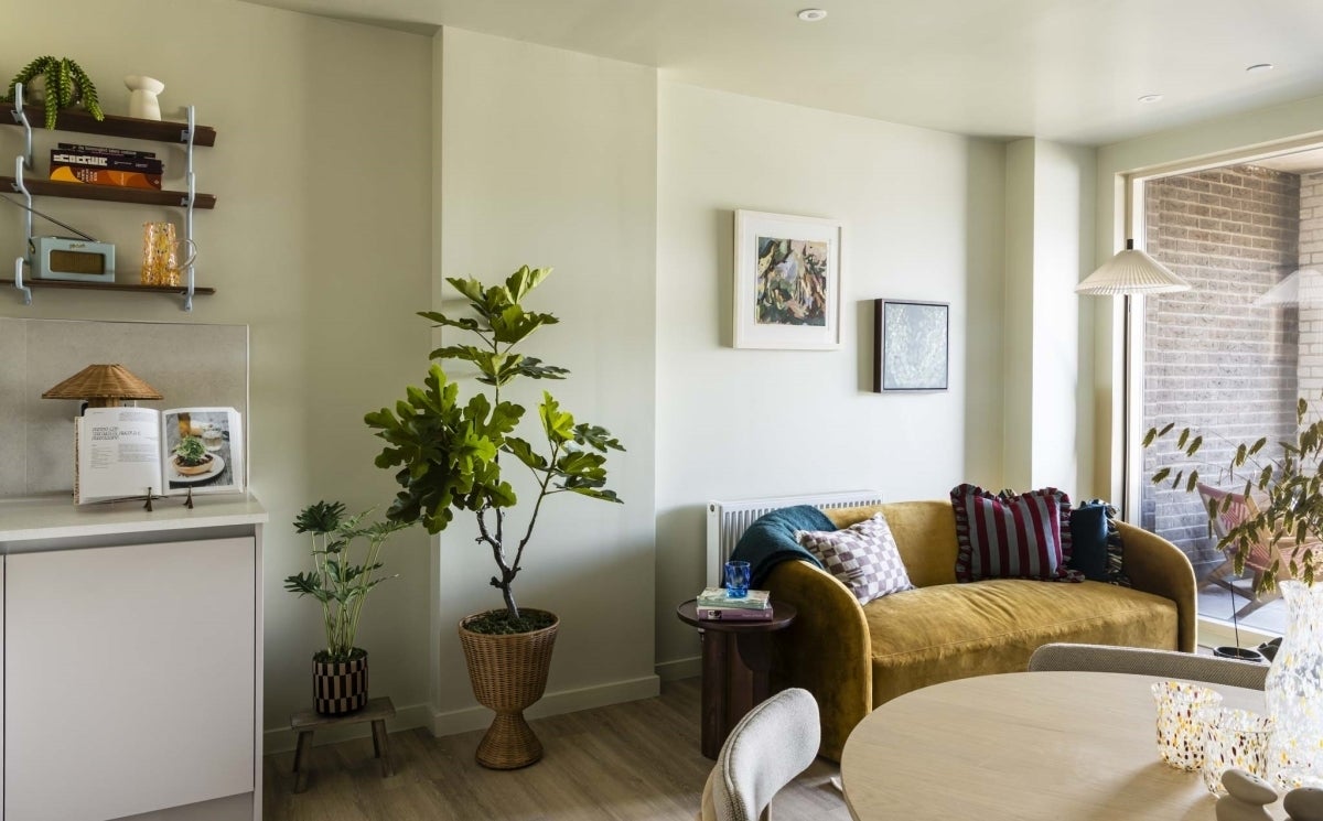 Flat Clayton Road in Greater London
