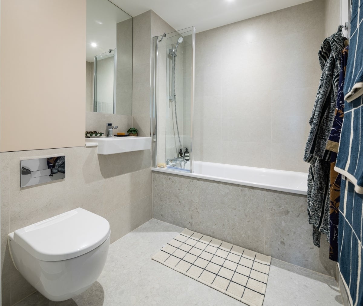 Flat Clayton Road in Greater London