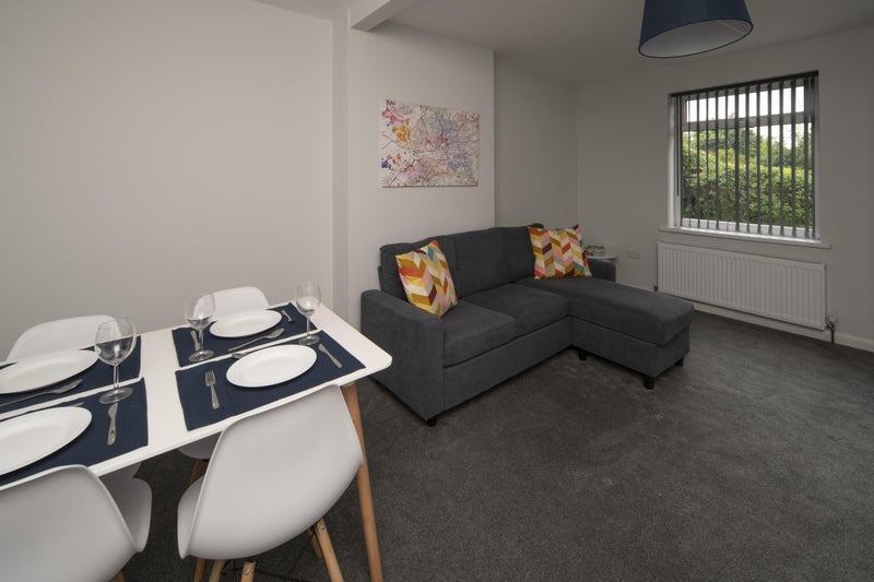 Room Woodland Way in Bristol