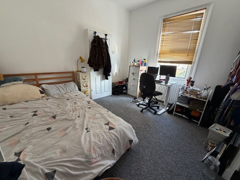 Room Stanmore Road in Greater London