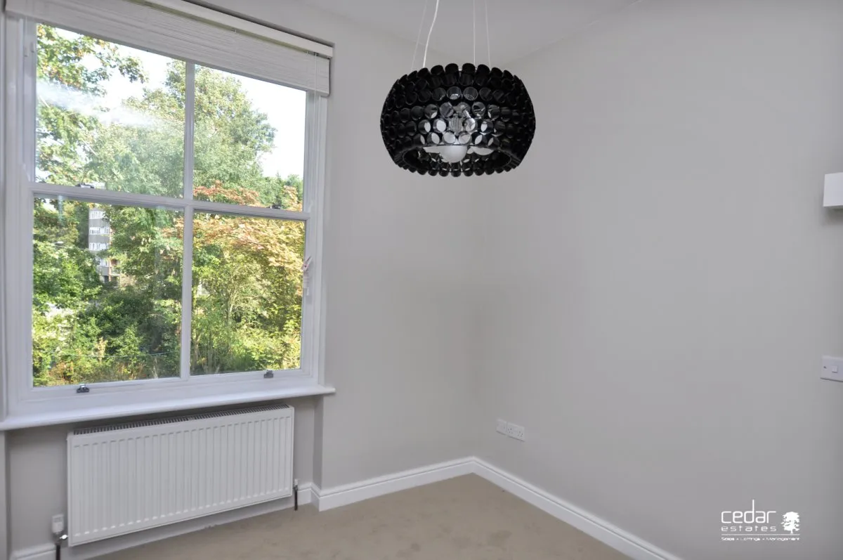 Flat Exeter Road in Greater London