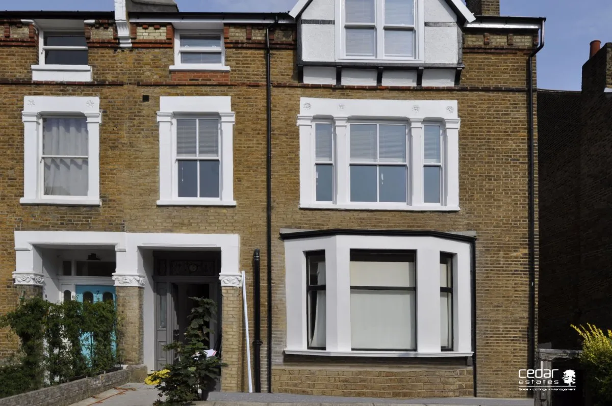Flat Exeter Road in Greater London