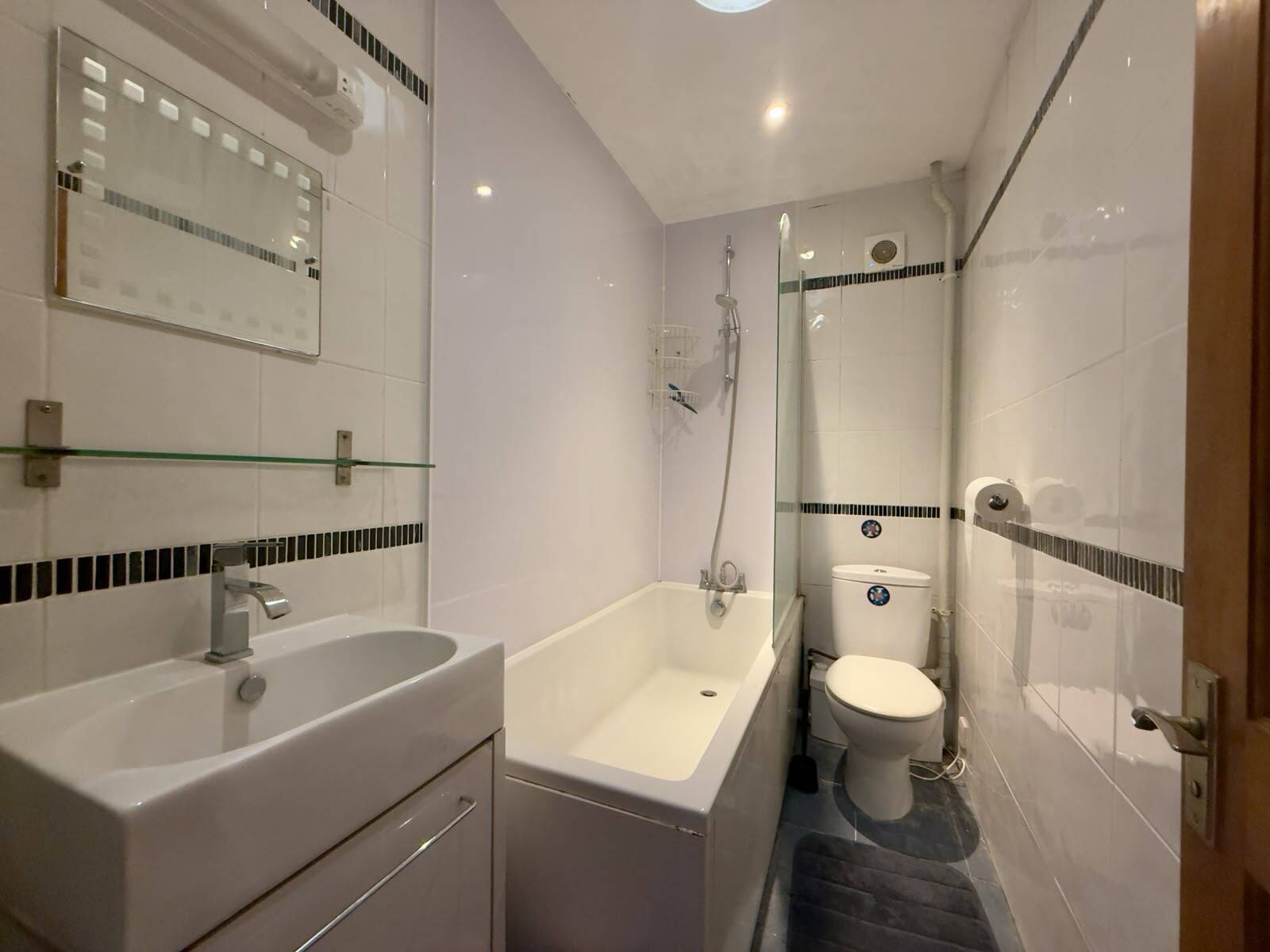 Room Thackeray Road in Southampton