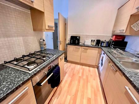 Flat Little Foxburrows in Colchester