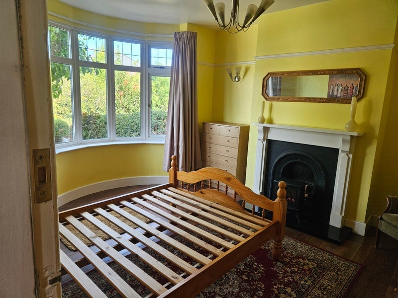 Room Forest Road in Charnwood