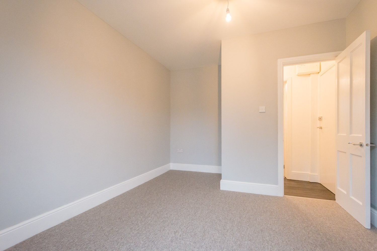Flat Shaftesbury Road in Bath