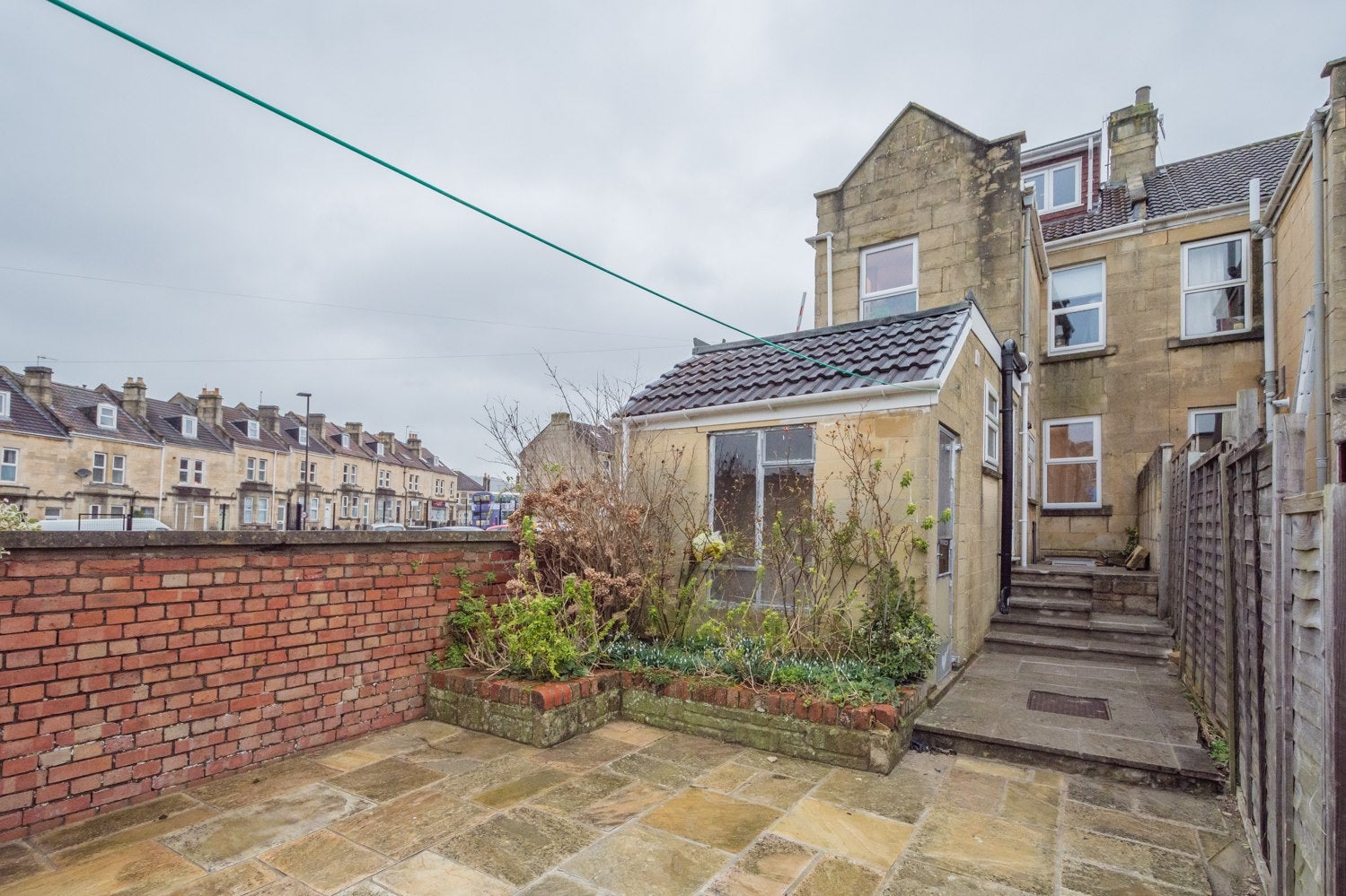 Flat Shaftesbury Road in Bath
