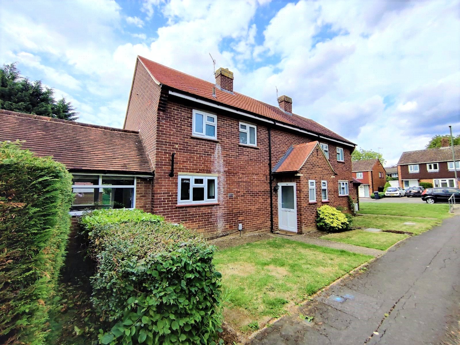 House Cabell Road in Guildford