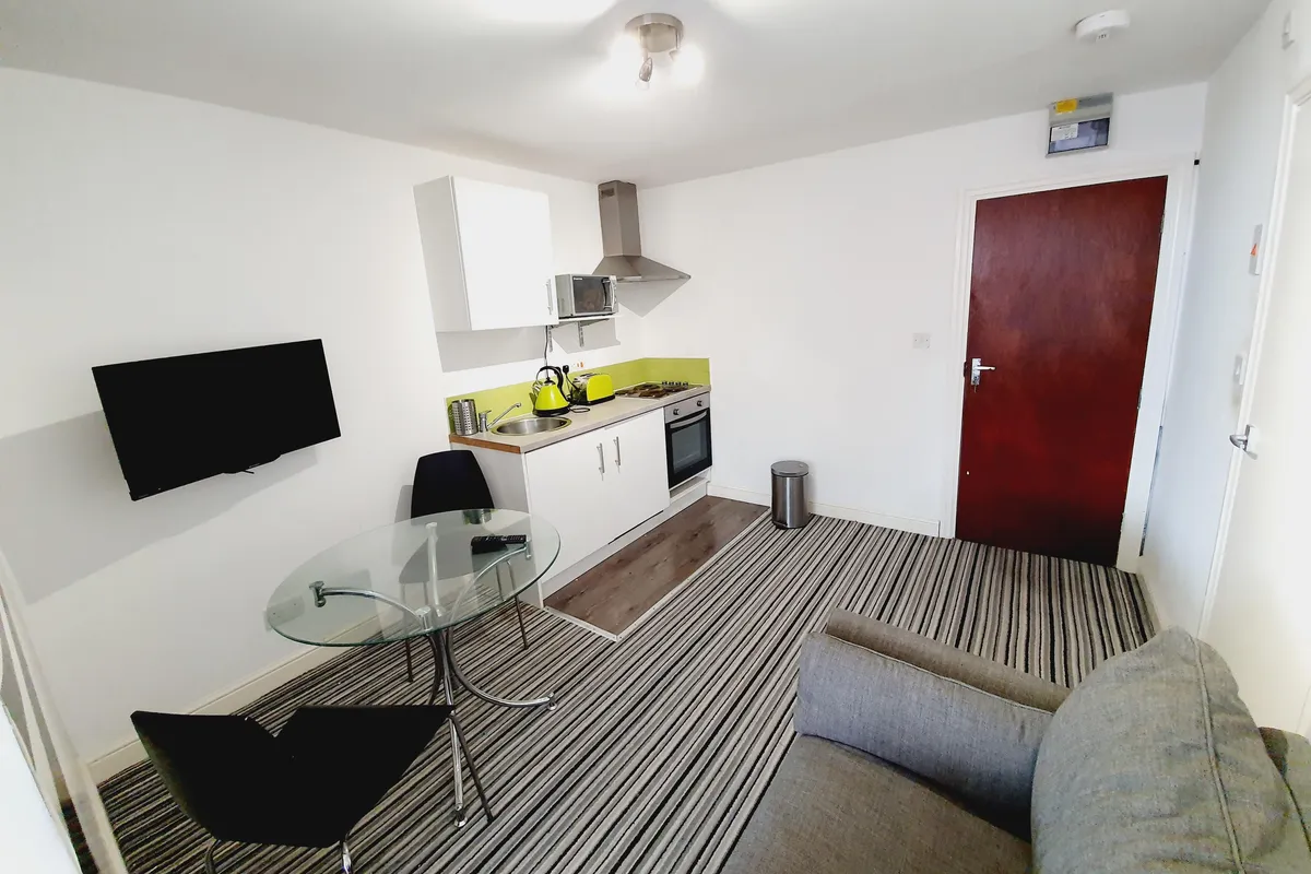 Room Bristol Road in Birmingham