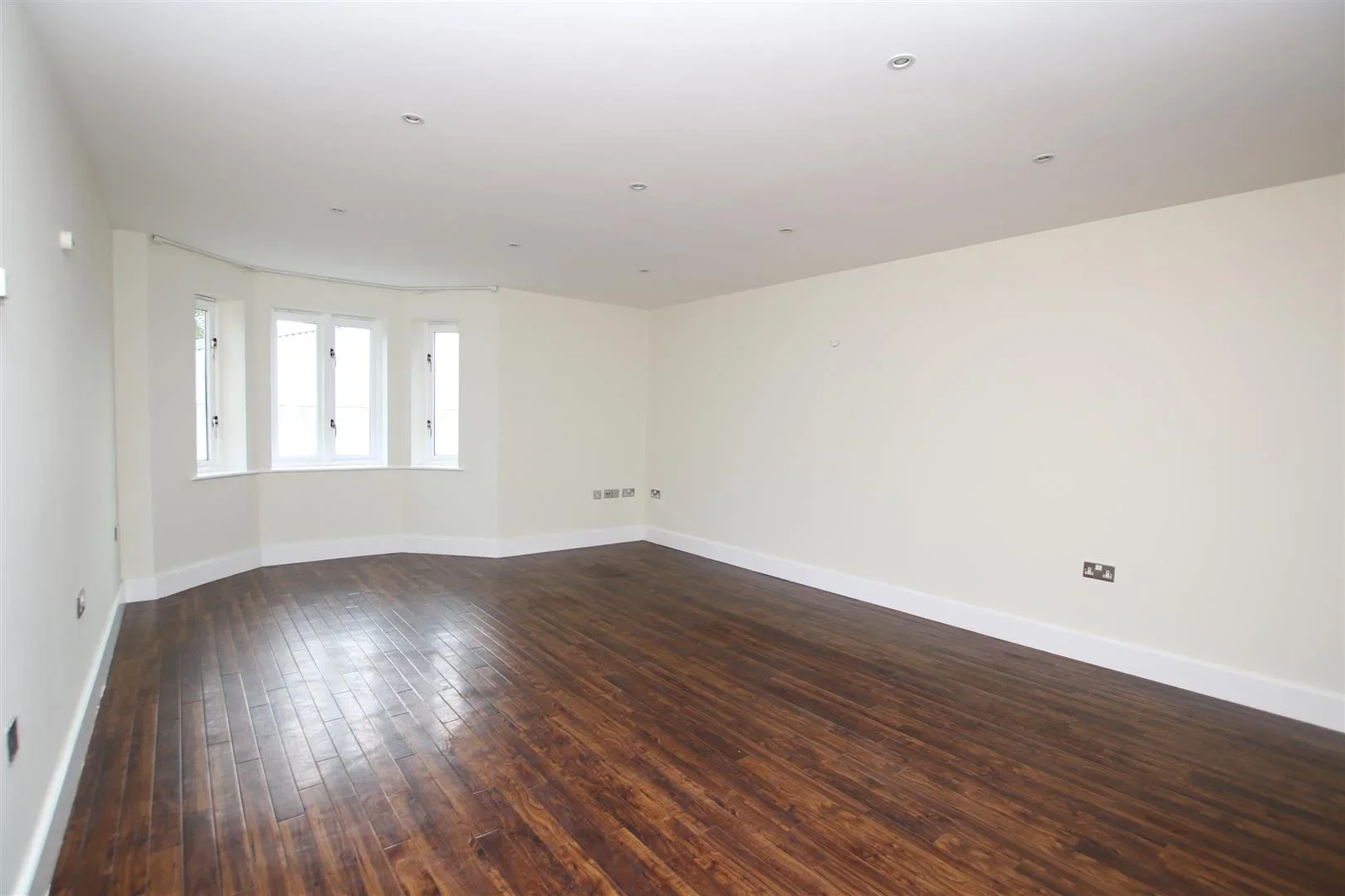 Flat Park Lane in Horsham
