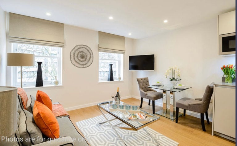 Flat Ashburn Gardens in Greater London