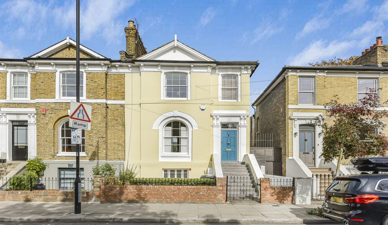 Flat Mornington Crescent in Greater London