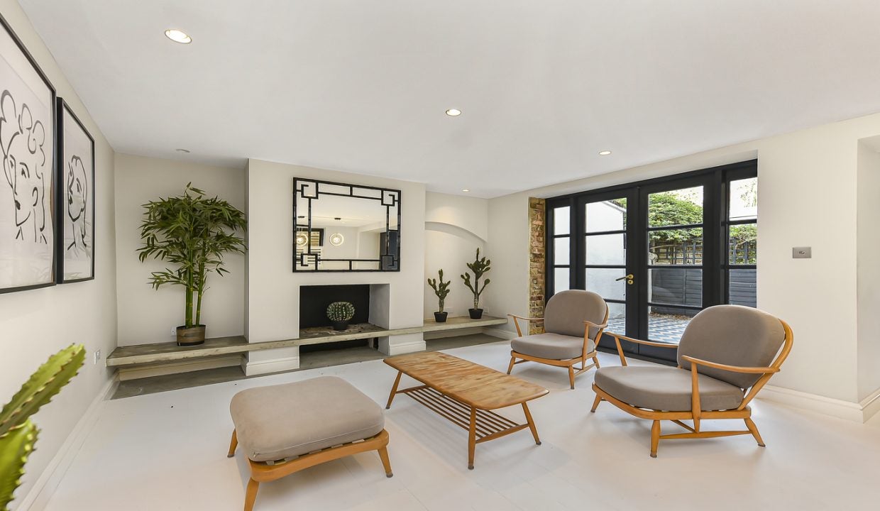 Flat Mornington Crescent in Greater London