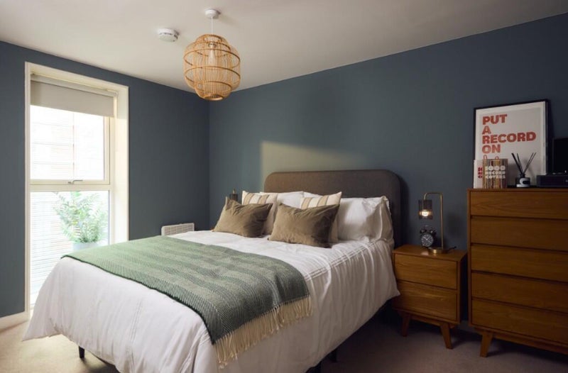 Room Dearmans Place in Salford