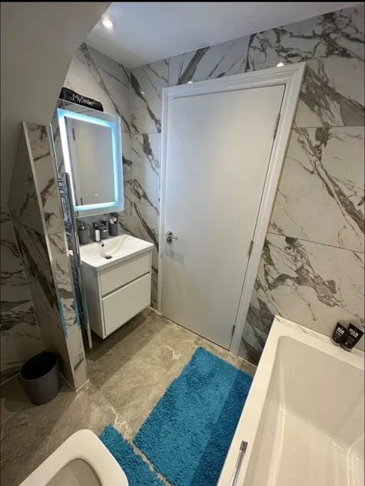 Room Woodstock Avenue in Greater London