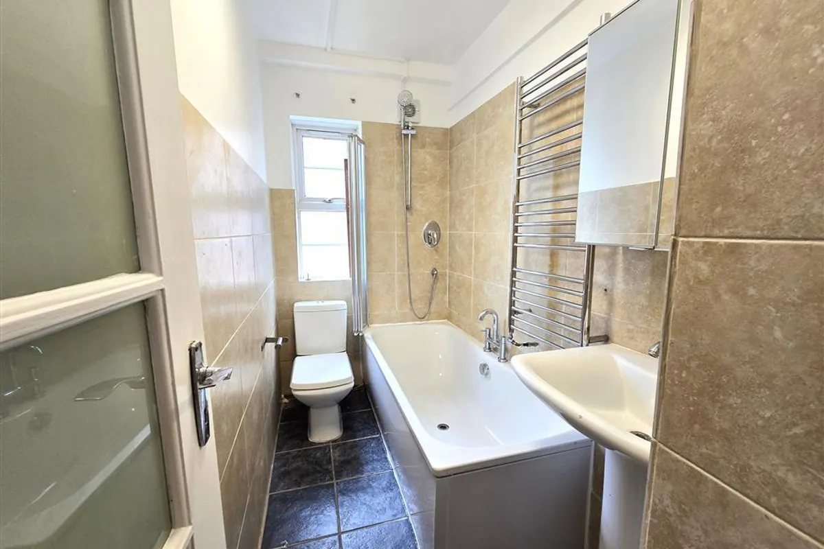 Flat Sir Alexander Close in Greater London