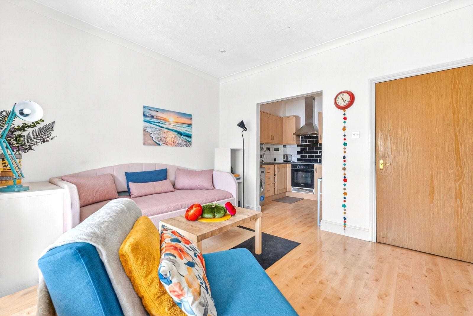 Flat Chaucer Drive in Greater London