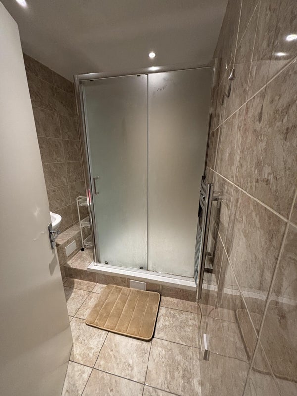 Flat Mornington Road in Greater London