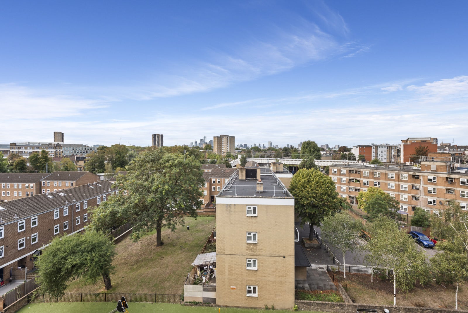 Flat Amhurst Road in Greater London