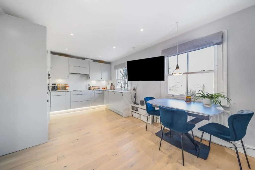 Flat Fulham Road in Greater London