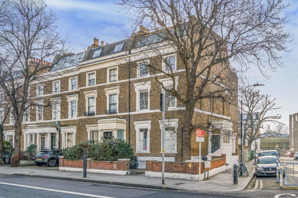 Flat Fulham Road in Greater London