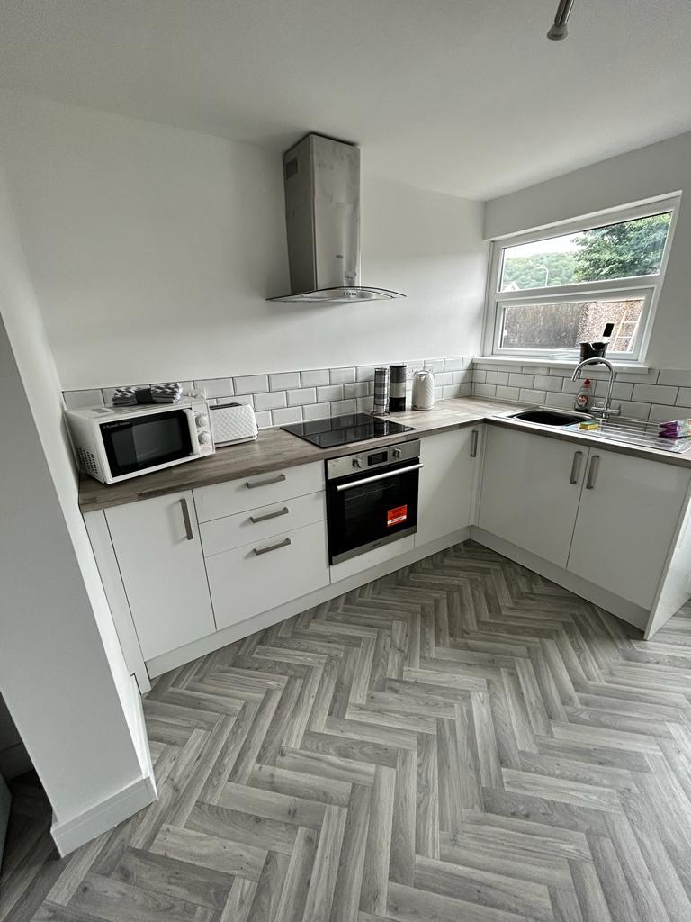 Room Queen Street in Pontypridd