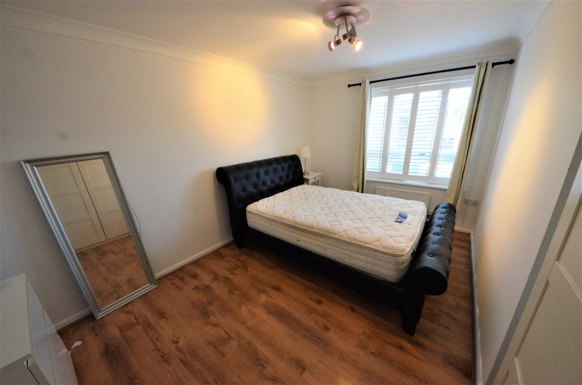 Flat New North Road in Greater London