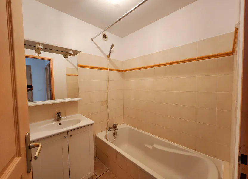Flat Route de Signargues in Domazan