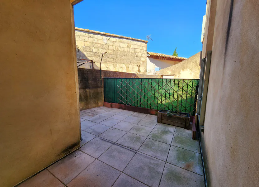 Appartement Route de Signargues à Domazan