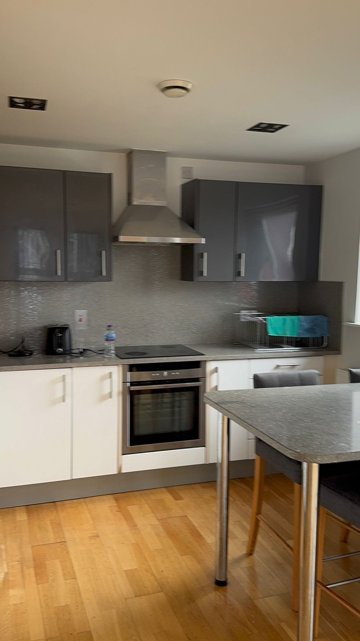 Flat Saxton Close in Grays