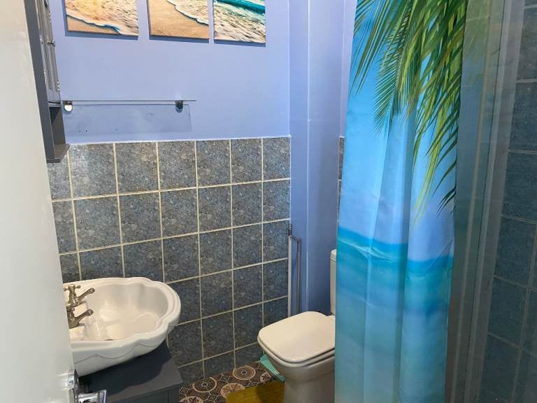 Room Chepstow Road in City of Westminster