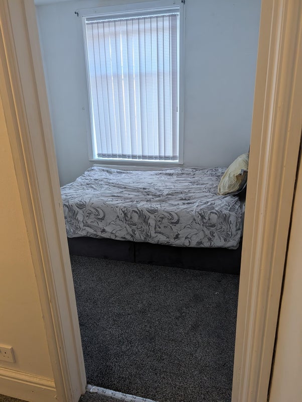 Room Waterloo Street in Chadderton