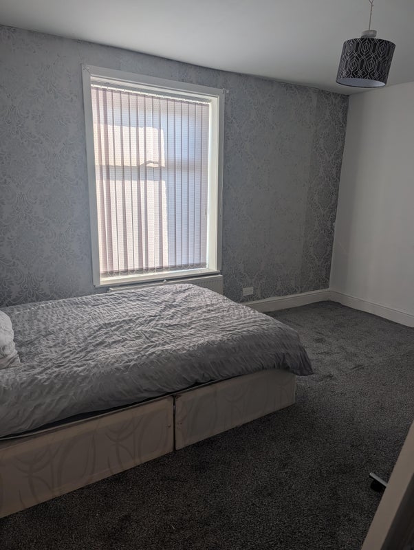 Room Waterloo Street in Chadderton